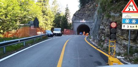 POPOLNE NOČNE ZAPORE V PREDORU POD PREDELOM DO 2. JULIJA